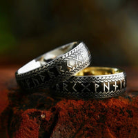 Wikingerring “Ring von Midgard aus Runen geflochten” Wikingerring “Ring von Midgard aus Runen geflochten”