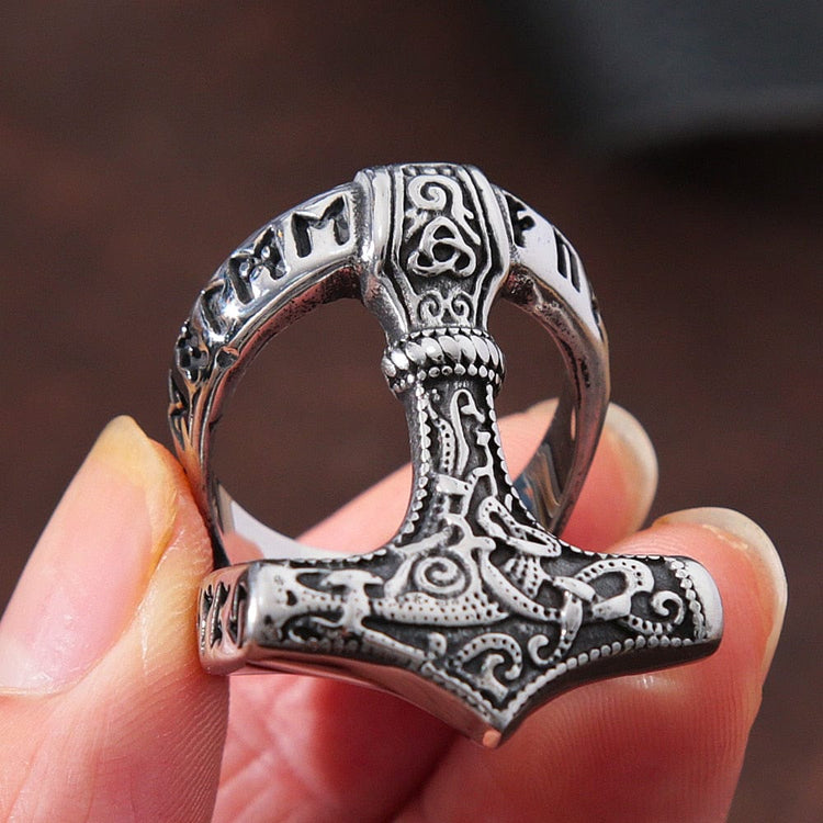 Wikingerring \"Kreis von Mjölnir\". Wikingerring \"Kreis von Mjölnir\".