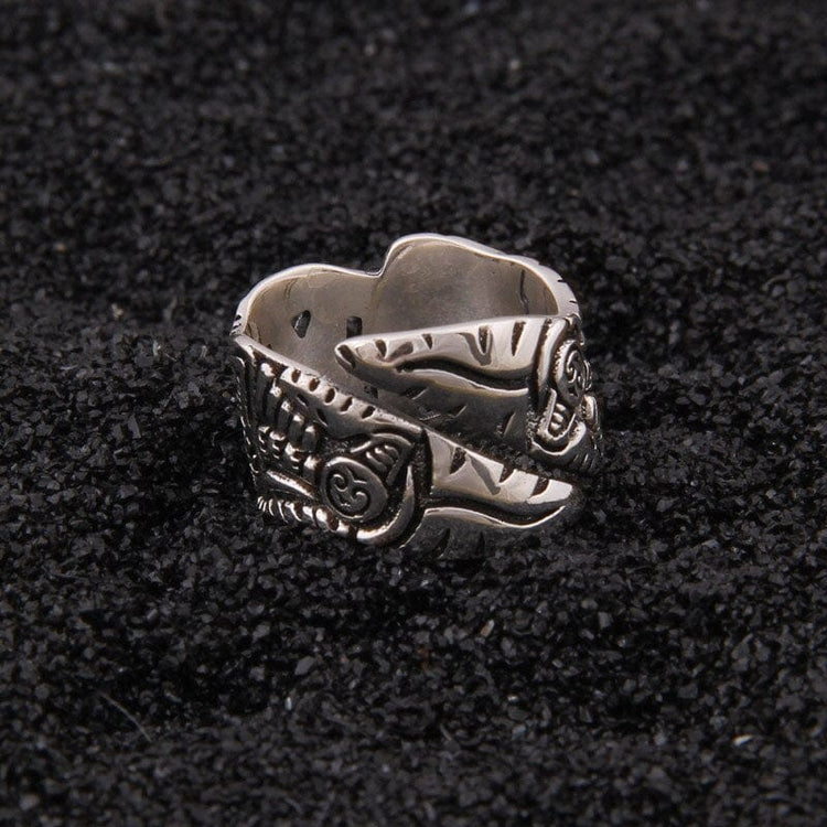 Wikinger Ring aus 925er Sterling Silber - Das Vollmondduell Wikinger Ring aus 925er Sterling Silber - Das Vollmondduell