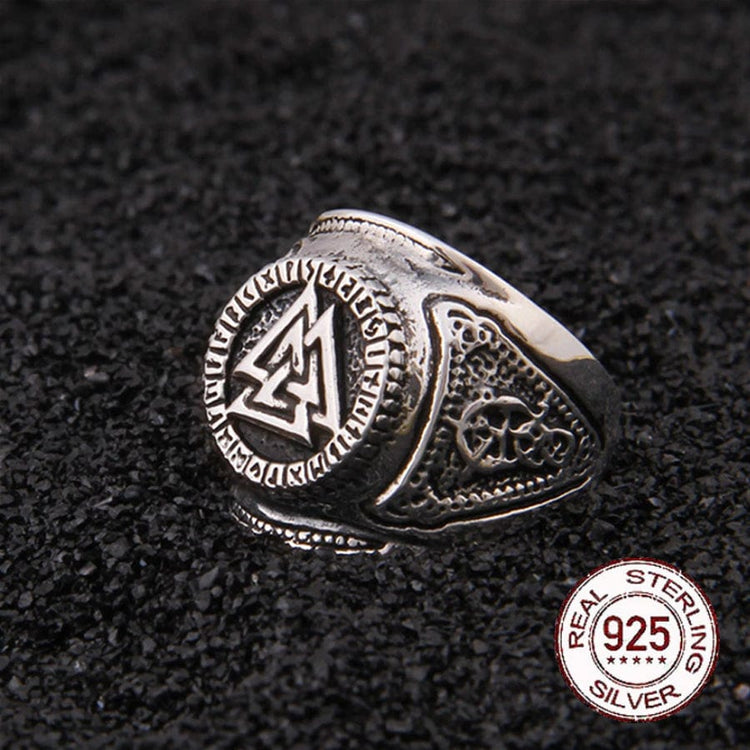 Wikinger Ring aus 925er Sterlingsilber - Macht des Valknut Wikinger Ring aus 925er Sterlingsilber - Macht des Valknut