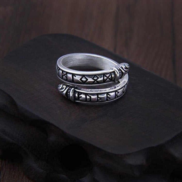 Wikinger Ring aus 925er Sterlingsilber - Rune der Schlange Wikinger Ring aus 925er Sterlingsilber - Rune der Schlange