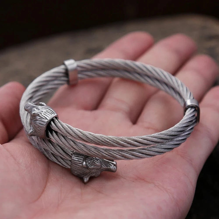 Wikinger-Armband \"Zerbrochene Ketten\" Wikinger-Armband \"Zerbrochene Ketten\"