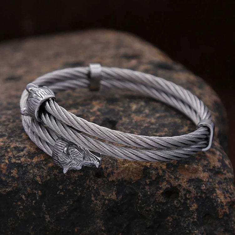 Wikinger-Armband \"Zerbrochene Ketten\" Wikinger-Armband \"Zerbrochene Ketten\"