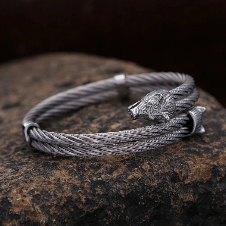 Wikinger-Armband \"Zerbrochene Ketten\" Wikinger-Armband \"Zerbrochene Ketten\"