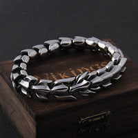 Wikinger-Armband aus 925er Sterlingsilber - Der prächtige Ouroboros Wikinger-Armband aus 925er Sterlingsilber - Der prächtige Ouroboros
