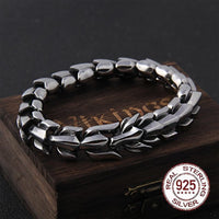 Wikinger-Armband aus 925er Sterlingsilber - Der prächtige Ouroboros Wikinger-Armband aus 925er Sterlingsilber - Der prächtige Ouroboros