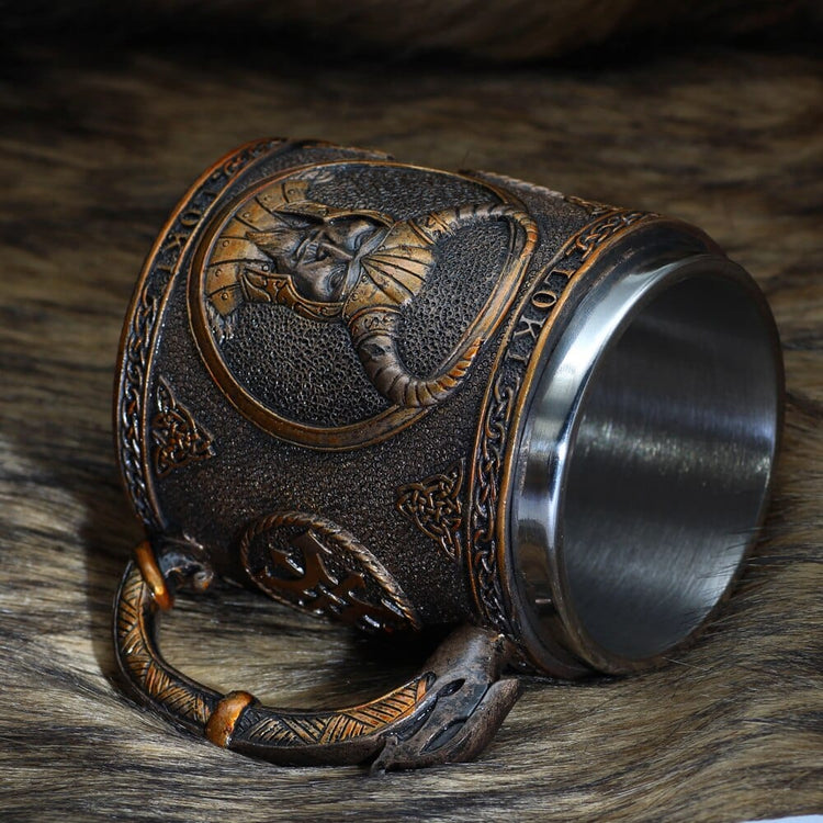 Wikingerkrug \"Bösartiger Loki Krug\" Wikingerkrug \"Bösartiger Loki Krug\"