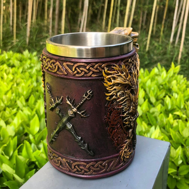 Wikingerkrug \"Der Stein des Feuerspuckers\". Wikingerkrug \"Der Stein des Feuerspuckers\".