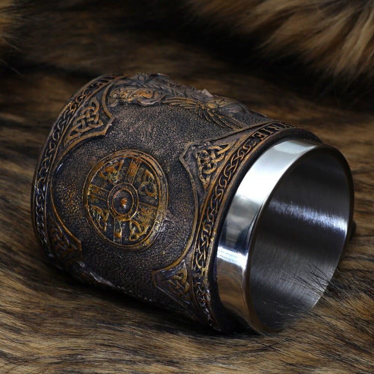 Wikingerkrug \"Tankard des Ailes de la Valkyrie\" (Tankard der Flügel der Walküre) Wikingerkrug \"Tankard des Ailes de la Valkyrie\" (Tankard der Flügel der Walküre)