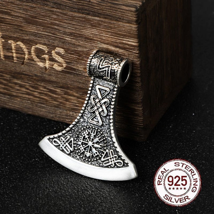 Anhänger aus 925er Sterlingsilber - Die Axt des Reisenden Anhänger aus 925er Sterlingsilber - Die Axt des Reisenden