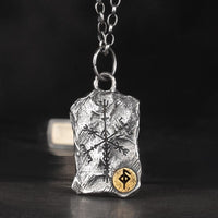 Wikingerkette aus 925er Sterlingsilber - Runenstele Wikingerkette aus 925er Sterlingsilber - Runenstele