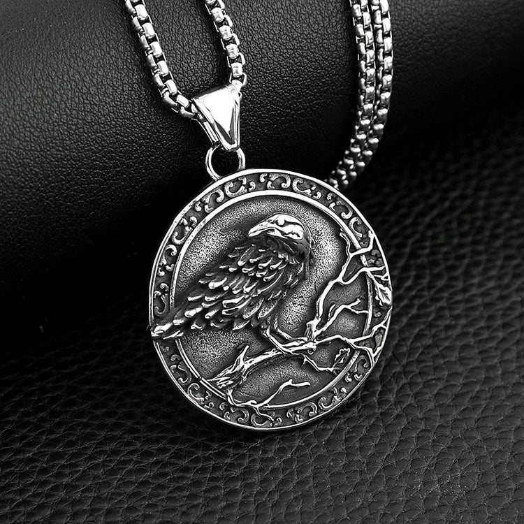 Wikinger-Halskette \"Das Auge des Odin\". Wikinger-Halskette \"Das Auge des Odin\".