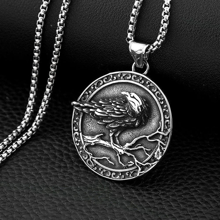 Wikinger-Halskette \"Das Auge des Odin\". Wikinger-Halskette \"Das Auge des Odin\".