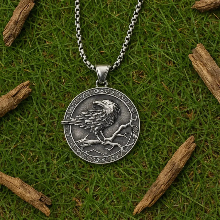 Wikinger-Halskette \"Das Auge des Odin\". Wikinger-Halskette \"Das Auge des Odin\".