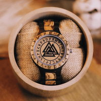 Uhr aus Holz Valknut - Odin's Hall Uhr aus Holz Valknut - Odin's Hall