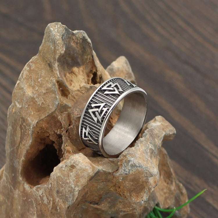 Ring mit mehreren Valknut Ring mit mehreren Valknut