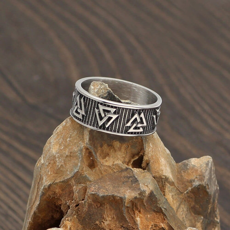 Ring mit mehreren Valknut Ring mit mehreren Valknut