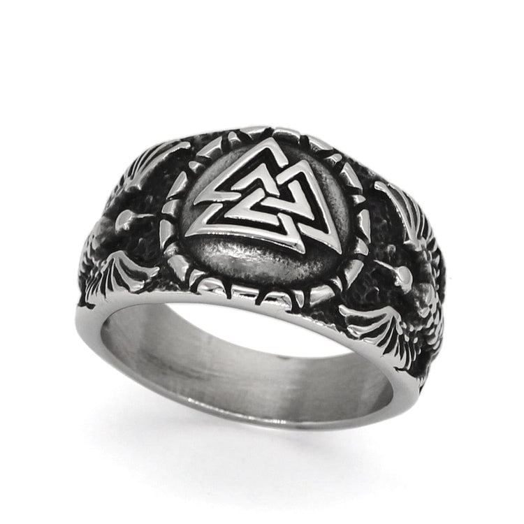 Ring Valknut, der von Odins Raben getragen wird Ring Valknut, der von Odins Raben getragen wird