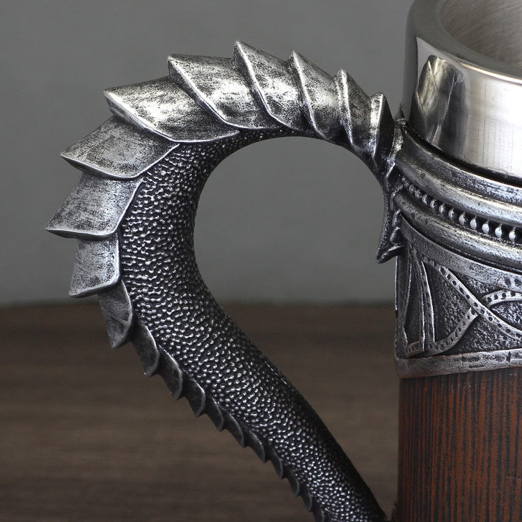 Wikingerkrug \"Atem des Drachen\" aus Kunstharz Wikingerkrug \"Atem des Drachen\" aus Kunstharz