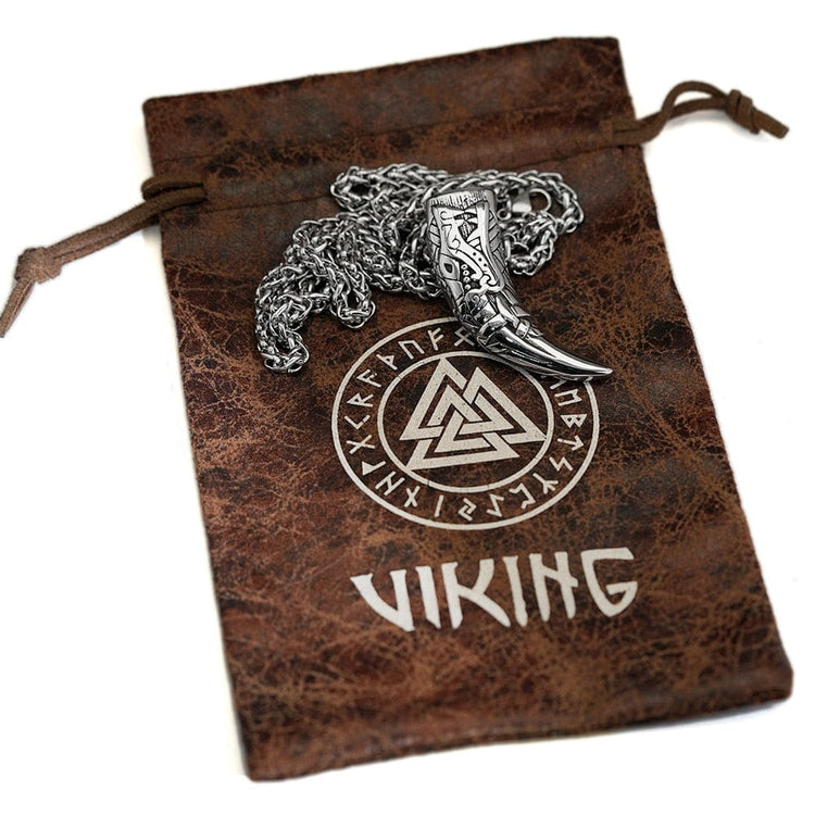 Wikingerkette Zahn von Fenrir, dem Riesenwolf Wikingerkette Zahn von Fenrir, dem Riesenwolf