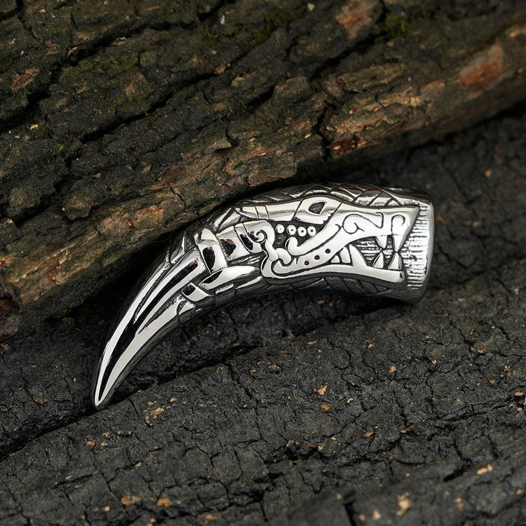 Wikingerkette Zahn von Fenrir, dem Riesenwolf Wikingerkette Zahn von Fenrir, dem Riesenwolf