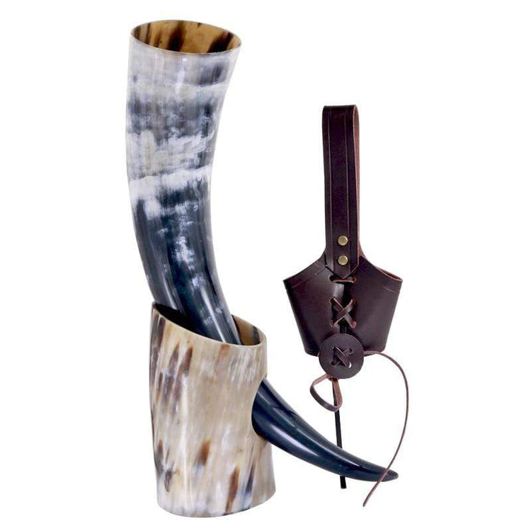 Trinkendes Ochsenhorn aus Walhalla Trinkendes Ochsenhorn aus Walhalla