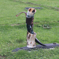 Trinkendes Ochsenhorn aus Walhalla Trinkendes Ochsenhorn aus Walhalla