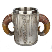 Teetasse mit Totenkopf und gekreuzten Knochen Teetasse mit Totenkopf und gekreuzten Knochen