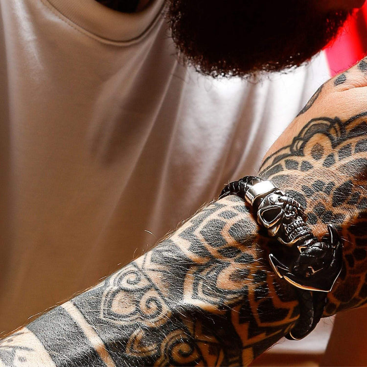 Wikinger-Totenkopf-Lederarmband Wikinger-Totenkopf-Lederarmband