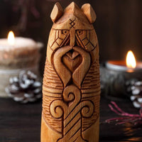 Holzstatue von Baldur Holzstatue von Baldur