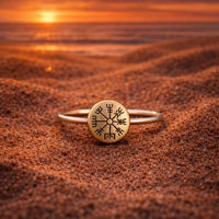 Vegvisir-Ring der Kriegerin mit Schild