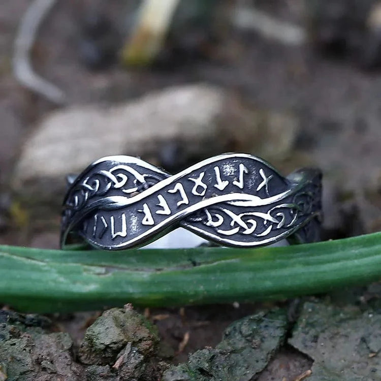 Wikingerring verzerrte Rune