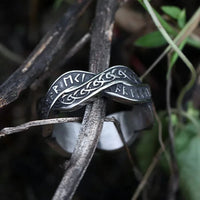 Wikingerring verzerrte Rune