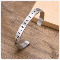 Wikinger-Armband \"Armband des Alphabets der Götter\"