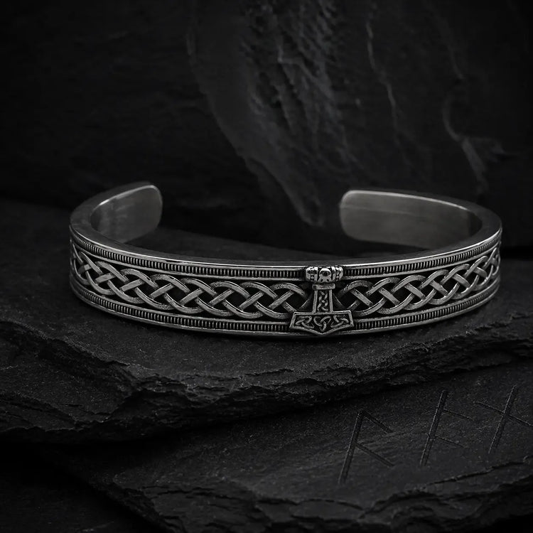 Viking-Armband mit Mjolnir-Anhänger