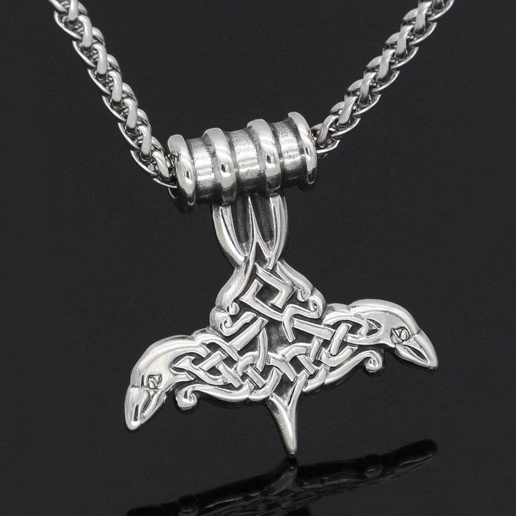 Collier Mjolnir en forme de corbeaux d'Odin